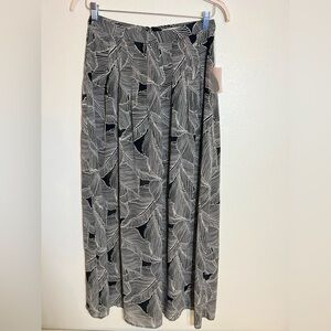 NWT Forever 21 Skirt - Women’s Medium Black Tan - Tropical Maxi